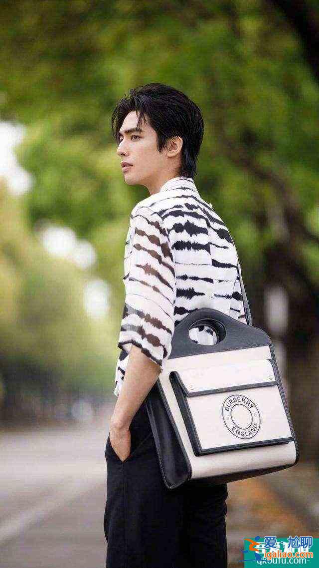 《以家人之名》大哥暗戀小妹，以為是三角戀，想多了二哥有安排？