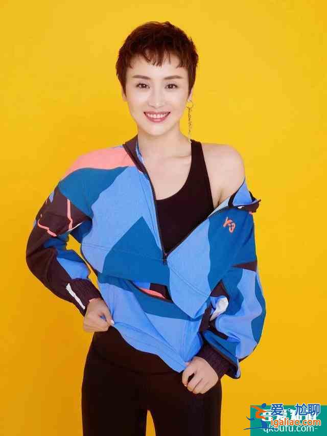她在《三十而已》演N號角色，曾跟黃曉明潘粵明組CP？