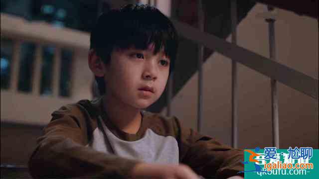 《以家人之名》凌霄喜提新妹妹，李尖尖吃醋，上演搶哥哥名場面？