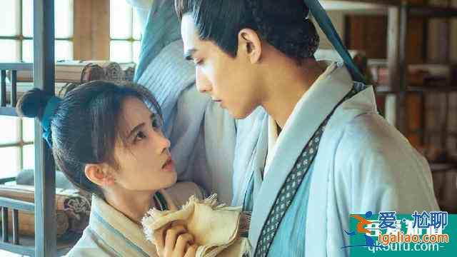 《漂亮書生》：鞠婧祎妝容粉嫩，口紅艷麗，這叫女扮男裝？？
