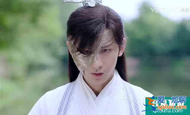 《琉璃》劇情設(shè)定太復(fù)雜？男女主顏值被嘲，服化道特效也一言難盡？