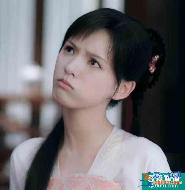 新劇《琉璃》觀后感，愛情來得快如閃電，女主造型太不給力？
