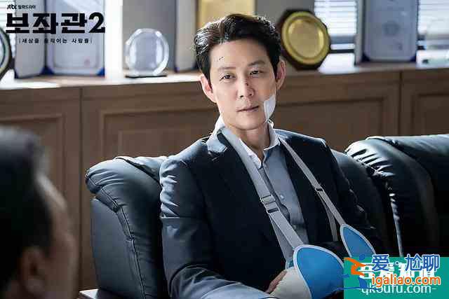 李政宰《輔佐官》:一部全面超越黑幫片《新世界》的高分韓劇? 李政宰《輔佐官》:一部全面超越黑幫片《新世界》的高分韓劇?