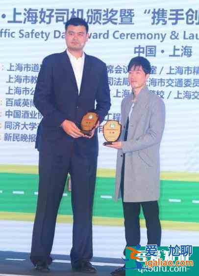 《二十不惑》姜小果扮演者卜冠今真實身高是多少？