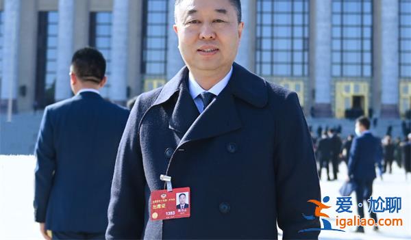 政協委員建議 取消初高中英語主科地位  高考外語必考改為選考？