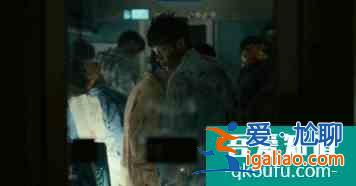 等了四年的《釜山行2》，續(xù)集全員大換血，到底還是爛尾了？