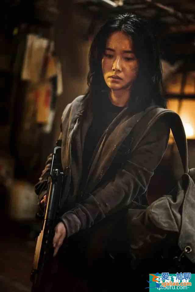 等了四年的《釜山行2》，續(xù)集全員大換血，到底還是爛尾了？