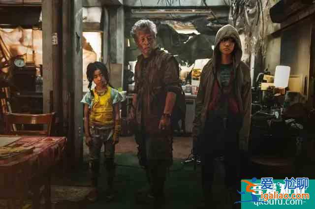 等了四年的《釜山行2》，續(xù)集全員大換血，到底還是爛尾了？