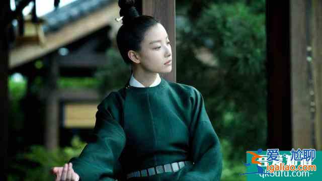 《漂亮書生》路透照,一米五的鞠婧祎腳蹬恨天高,妝容被于正吐槽? 《漂亮書生》路透照,一米五的鞠婧祎腳蹬恨天高,妝容被于正吐槽?