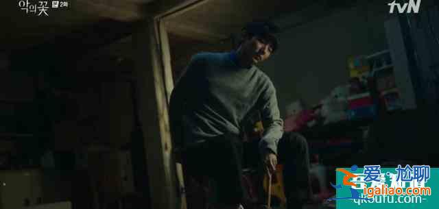 《邪惡之花》：李準基完美隱藏殺手身份，與刑警妻子甜蜜生活？