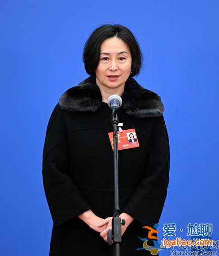 何超瓊說(shuō)自己是大灣區(qū)人 網(wǎng)友留言大贊 賭王最爭(zhēng)氣的女兒果然不一樣