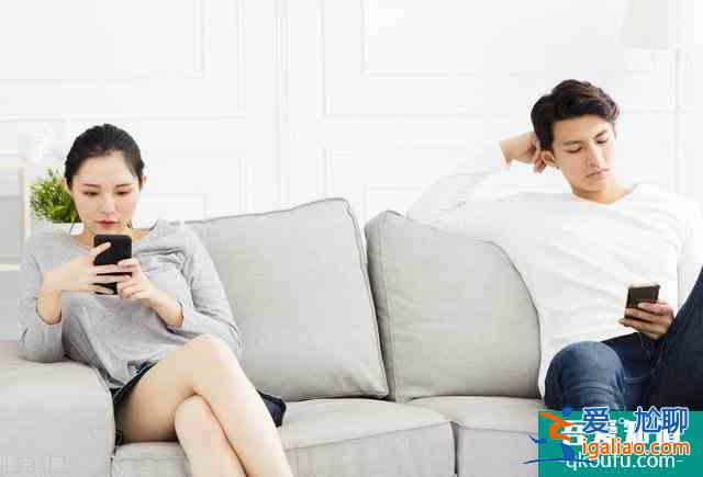 三十而已:陳女士定百萬珠寶當(dāng)祭品,女人的高尚值幾個(gè)錢?? 三十而已:陳女士定百萬珠寶當(dāng)祭品,女人的高尚值幾個(gè)錢??