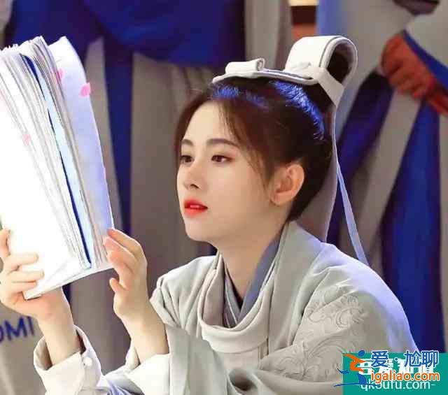 《漂亮書生》女扮男裝細節被批極不合理，為啥熱度只增不減？？