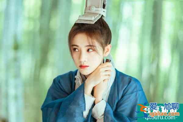 鞠婧祎新劇《漂亮?xí)贩淖允昵绊n劇，原版三男主如今境遇令人？
