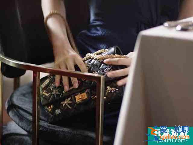 從富婆斗到品牌戰！《三十而已》成大型鑒賞會？這次香奈兒背鍋了？