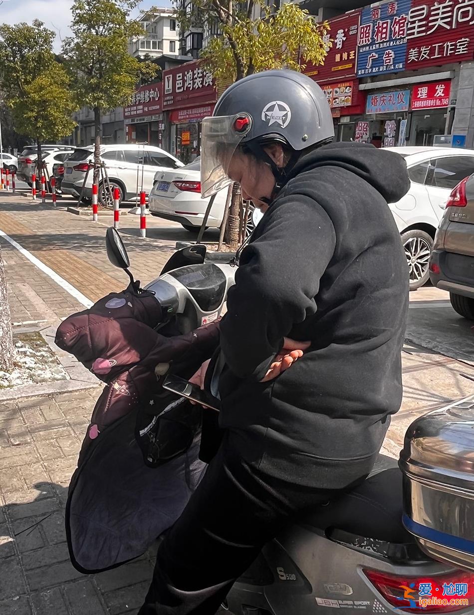 64歲的樊二被抓了 整個工地都知道 他為了上工謊報年齡辦假證？