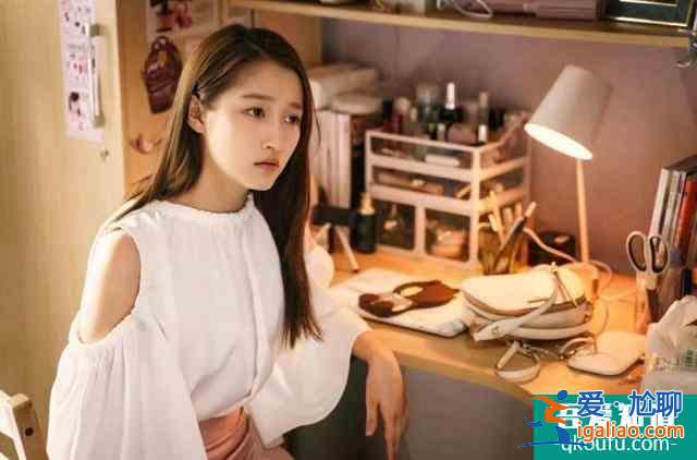 《二十不惑》四個(gè)女生性格各異同住一個(gè)寢室，為什么獨(dú)愛(ài)段家寶？？
