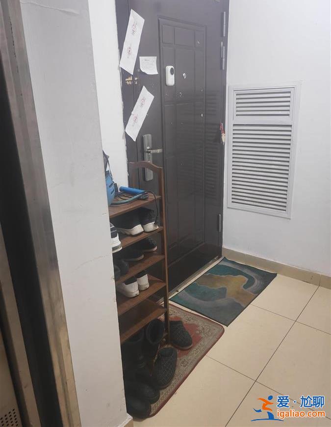 她喜歡打賞男主播 丈夫曾借錢(qián)為其還債? 她喜歡打賞男主播 丈夫曾借錢(qián)為其還債?