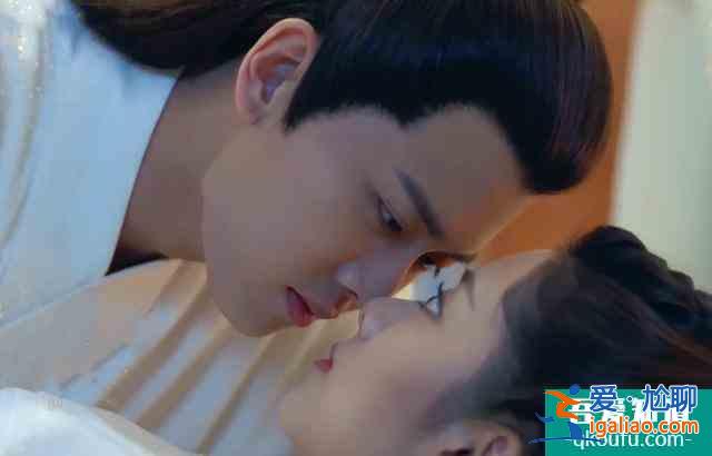 錦衣之下:譚松韻撲進任嘉倫胸膛,他直接推倒狂親“做我妻子”? 錦衣之下:譚松韻撲進任嘉倫胸膛,他直接推倒狂親“做我妻子”?