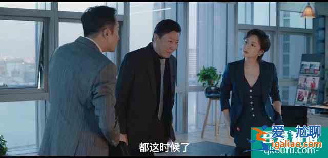 余歡水的“現(xiàn)實荒誕”，是成年人的白日夢？