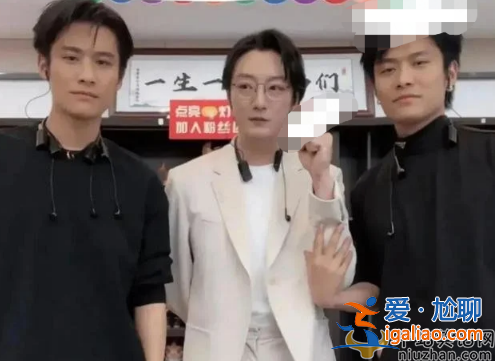 蘇小玎董璇是真的嗎?男方爆火疑似分手 曾當(dāng)眾摟腰親吻 蘇小玎董璇是真的嗎?男方爆火疑似分手 曾當(dāng)眾摟腰親吻