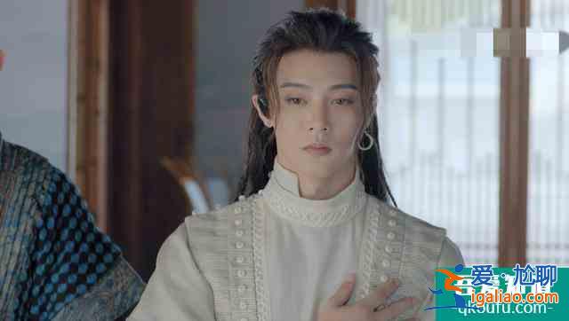 《天舞紀》許凱又玩沙雕？穿女裝畫風辣眼，顏值輸給男配李俊辰？