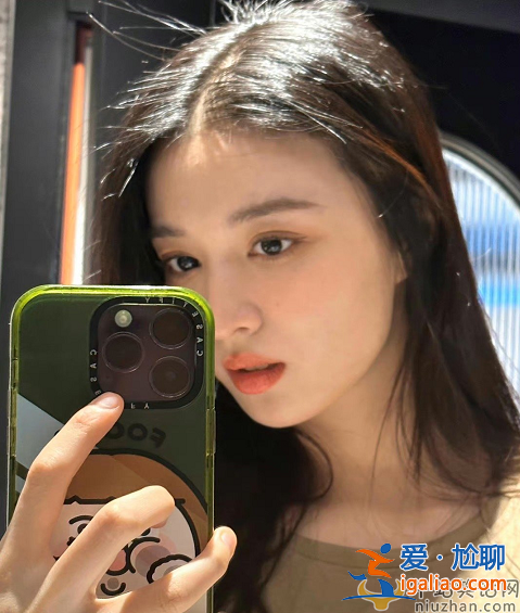 楊洋王楚然同品牌手機殼!楊洋王楚然是什么關系在一起了嗎