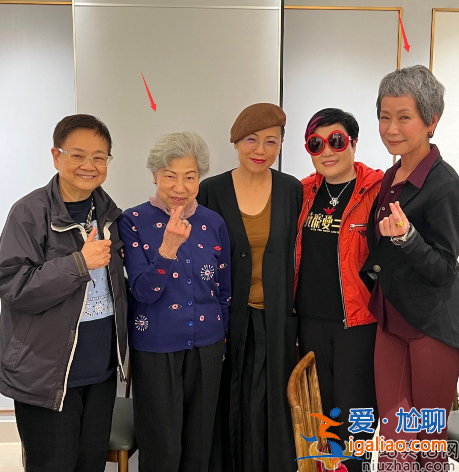 港星聚會惹爭議!葉童暴瘦肋骨突出 袁詠儀素顏太黑不認識