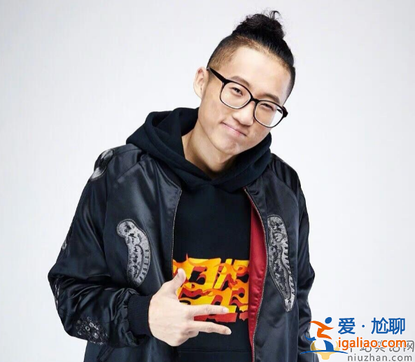 王思聰前女友否認當小三，承認曾與對方戀愛，早已分手不知其已婚