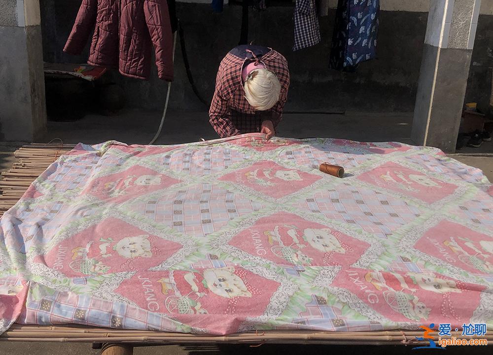 外婆77歲 還在農(nóng)村找零工? 外婆77歲 還在農(nóng)村找零工?