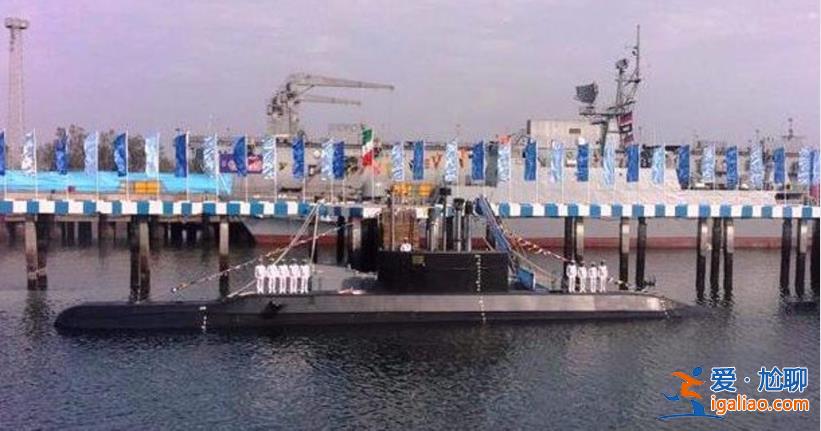 美核動力潛艇遭伊朗海軍警告后浮出水面駛離？