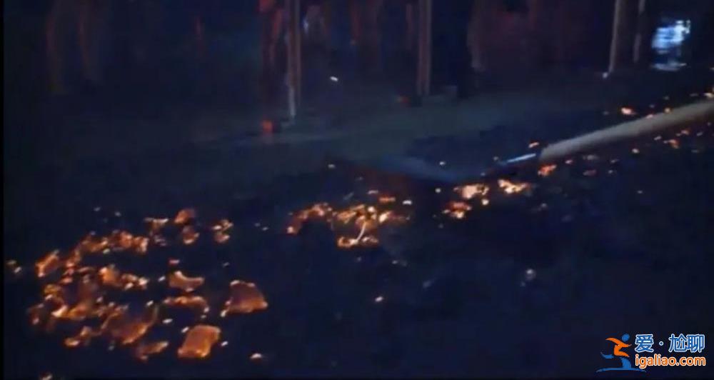 幾百塊的手串賣8萬!臥底揭秘瘋狂的“成功學(xué)大師”? 幾百塊的手串賣8萬!臥底揭秘瘋狂的“成功學(xué)大師”?