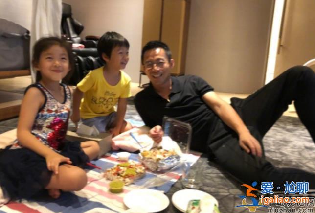 汪小菲近況曝光!赴臺為玥兒慶生 對方沉迷玩手機不理兒子也生疏