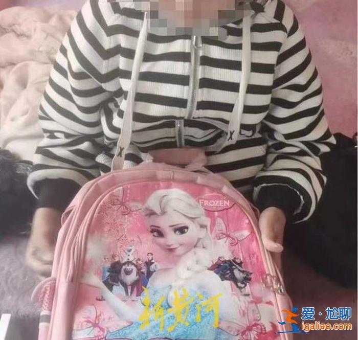 父親稱7歲女兒兩次遭妻子朋友猥褻 涉案男子否認 警方立案后又撤案？