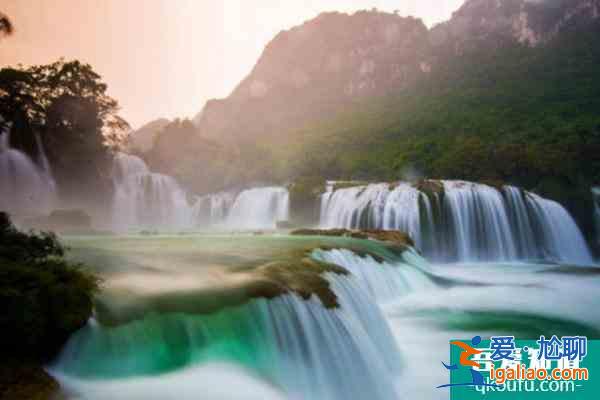 國內(nèi)三四月份適合旅游的地方？
