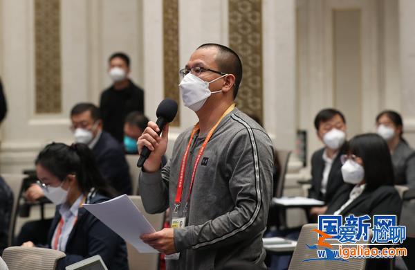 把脖子上的傷疤看成“燙成的項鏈”? 把脖子上的傷疤看成“燙成的項鏈”?