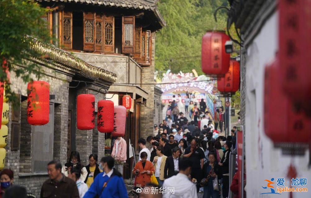 五一假期第2天 有的人已經玩累準備回家了？