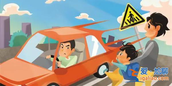 運(yùn)渣車將老人卷入車底碾壓致死，讓人感覺到悲痛[悲痛感]？