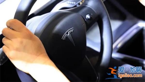 特斯拉召回指向“能量回收”“電門當剎車”是誤踩問題[電門當剎車]？