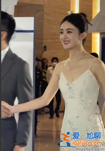 趙麗穎和馮紹峰復(fù)婚是真的嗎?近況曝光險被高管摟腰