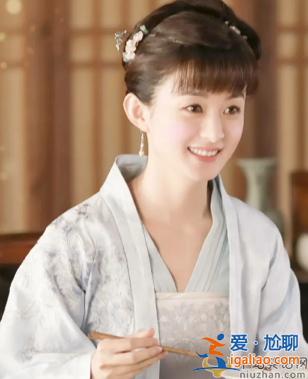 趙麗穎和馮紹峰復(fù)婚是真的嗎?近況曝光險被高管摟腰