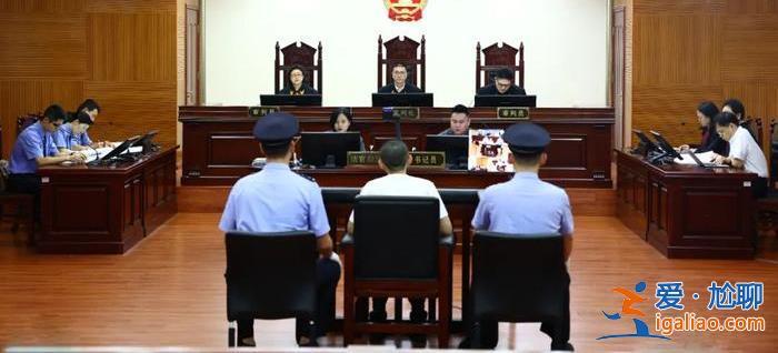 吳謝宇彎腰駝背作求生陳述 辯護人稱其＂憐憫性殺親＂？