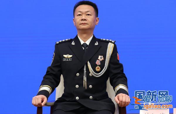 用血肉之軀筑起保衛人民的鋼鐵城墻? 用血肉之軀筑起保衛人民的鋼鐵城墻?