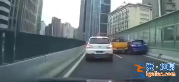 上海高架斗氣車主或涉什么罪名，將面臨刑事處罰[斗氣車主]？