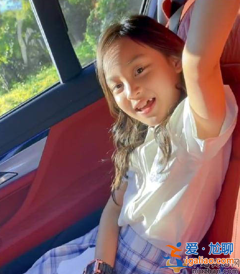 李小璐和賈乃亮復合了沒有?甜馨近照曝光太像賈乃亮