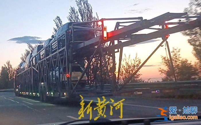 40米長“巨無霸”超國標兩倍 國道收費站不檢查？