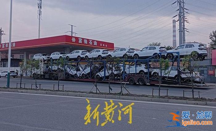40米長“巨無霸”超國標兩倍 國道收費站不檢查？