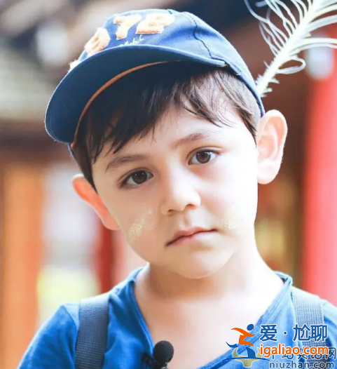 劉燁兒子和女兒近照曝光!諾一土味穿搭顯滄桑,妹妹五官變大氣 劉燁兒子和女兒近照曝光!諾一土味穿搭顯滄桑,妹妹五官變大氣