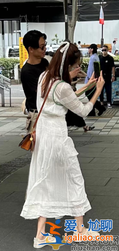 林志玲官宣退圈首現(xiàn)身!與老公東京街頭約會，身體暴瘦引擔(dān)憂