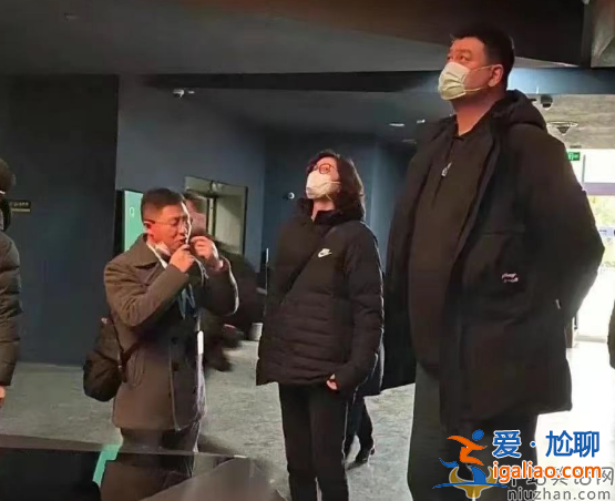 姚明怎么了?體重失控近400斤，身體變差妻子葉莉很自責(zé)